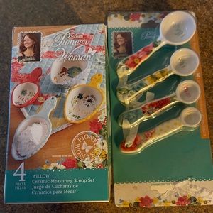 Pioneer Woman ceramic measuring scoops and spoons.